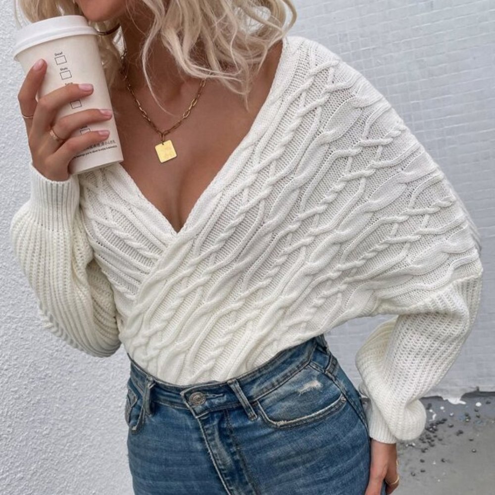 Classic Knit Suplices Sweater Top - Picture 2 of 6